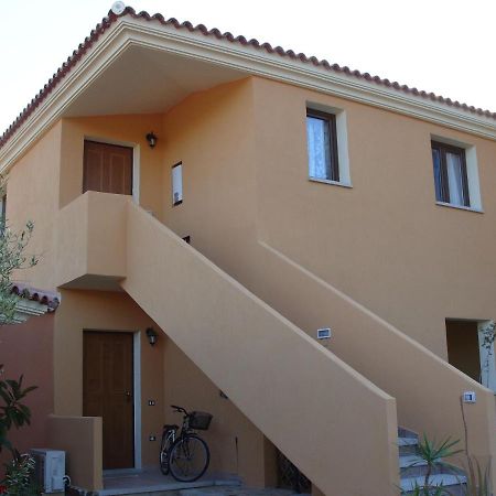 Casadelfaro Primo Piano 600Mt Dalla Spiaggia Olbia Bagian luar foto